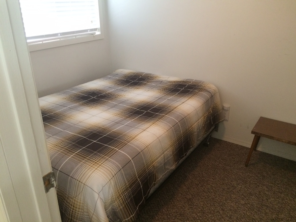 3954 bed room